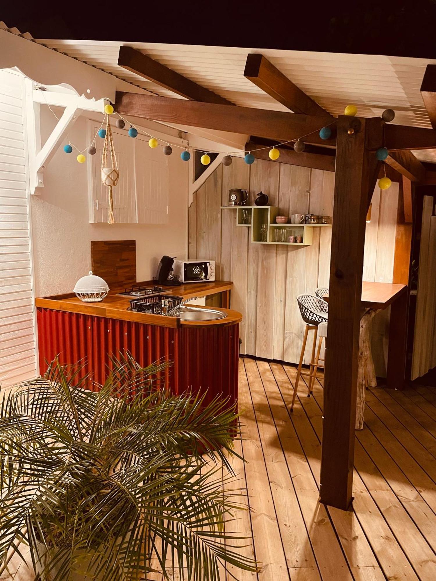 Les Coulirooms - Suite Avec Jacuzzi Et Grande Terrasse ساينت آن المظهر الخارجي الصورة